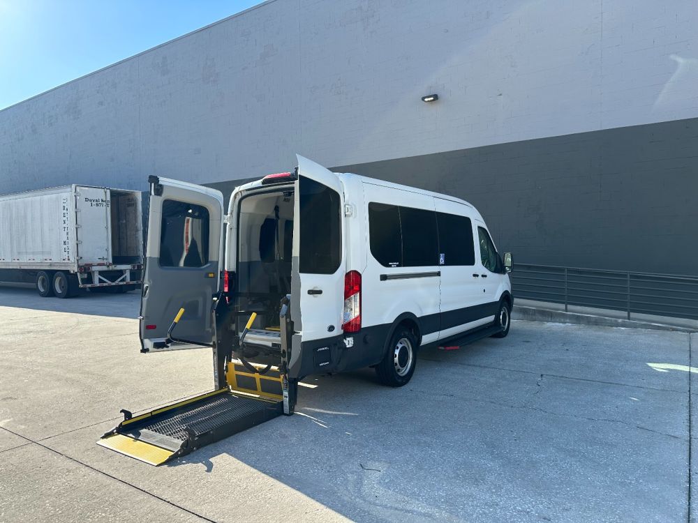 ford transit passenger van 2019 1FDZX2CM0KKB61108 image ford transit passenger van 2019 1FDZX2CM0KKB61108 image